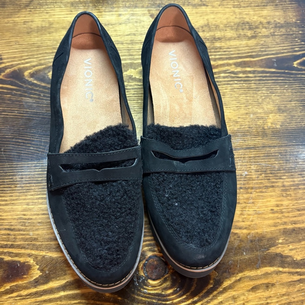 Vionic Black Cheryl Faux Fur Loafers Size 7 - Picture 3 of 10
